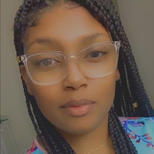 Meet your Posher, Indya